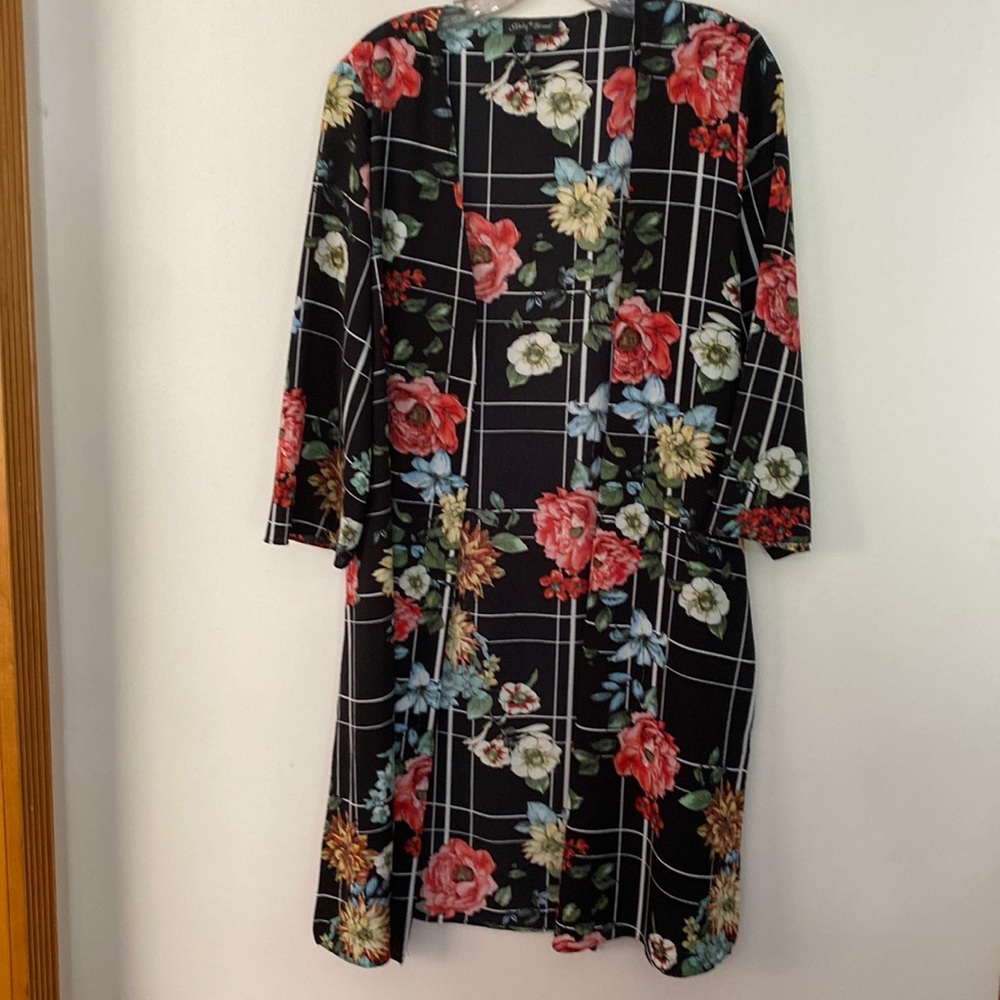 Slinky Brand Black Floral Kimono Size Medium